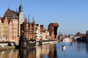 Urokliwe Stare Miasto w Gdańsku podczas wycieczki szkolnej